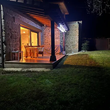 Casa A Verea 度假居 Toen